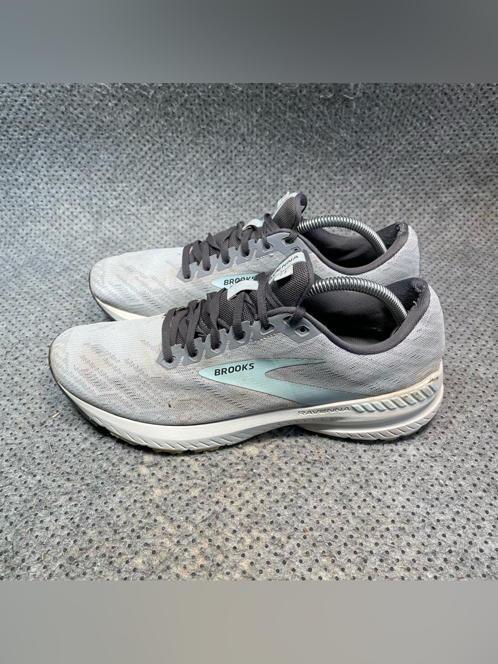 Brooks Ravenna 11 Grey Running Shoes Size 11 Women’s